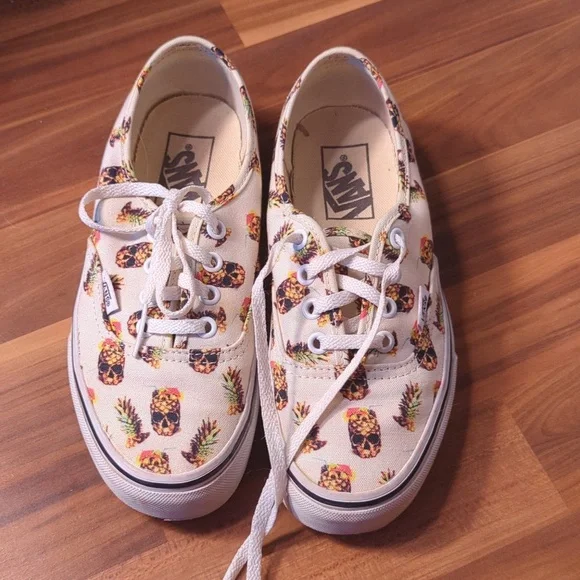 EUC Pineapple Skull Vans - Picture 1 of 6